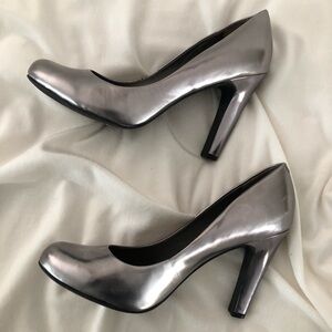 Jessica Simpson Silver Women's Pumps